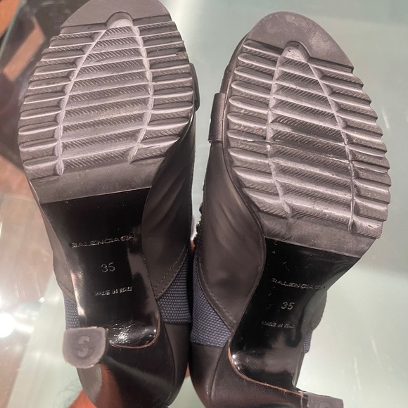 Booties - Picture 4 of 7